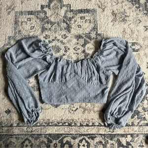 Cropped long sleeve shirt